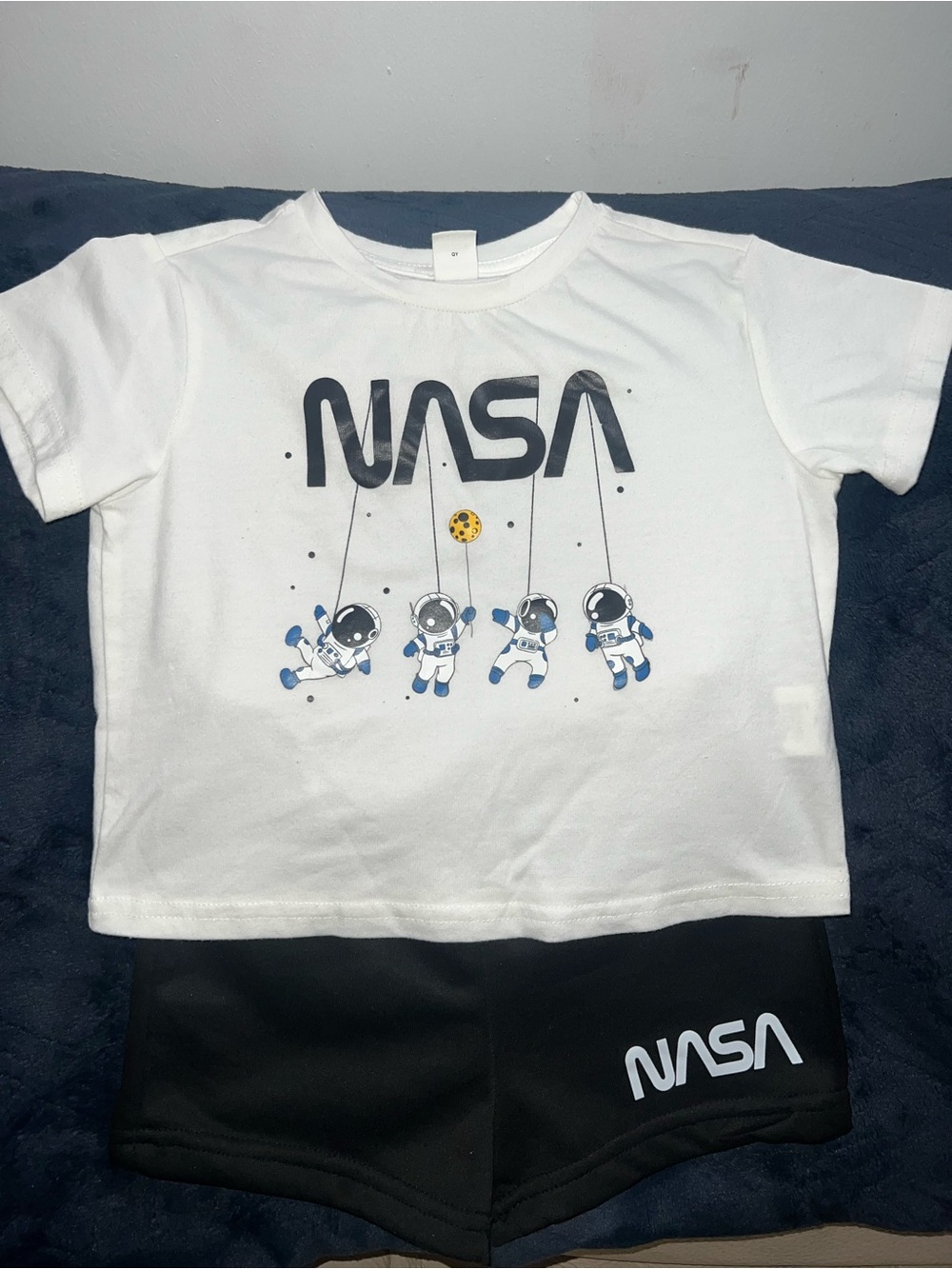 SHEIN White Kids NASA Astronaut Graphic Tee